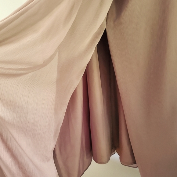 Davids Bridal Long Chiffon Bridesmaid/Prom Dress With Added Additional Scarf - Picture 7 of 9